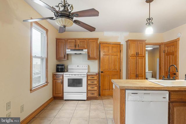 412 E STATE ST, Delmar, MD 21875