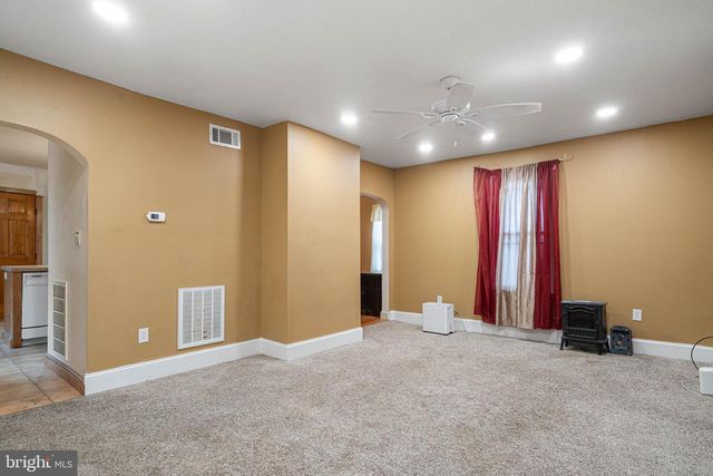 412 E STATE ST, Delmar, MD 21875