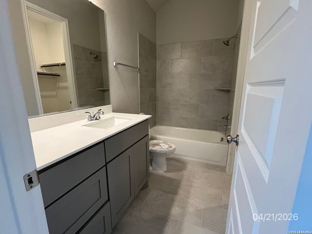 1900 Highland, Seguin, TX 78155