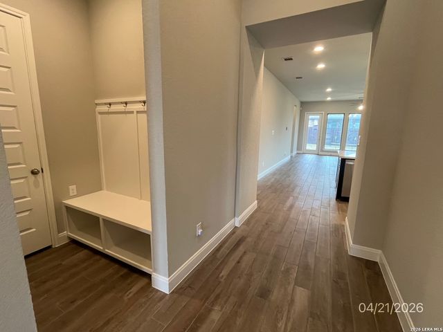 1900 Highland, Seguin, TX 78155