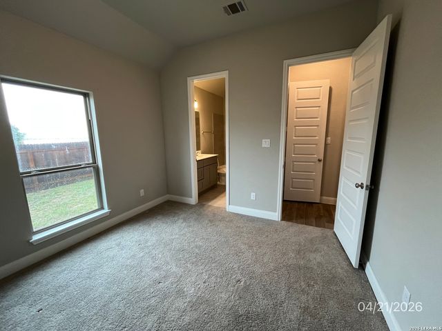 1900 Highland, Seguin, TX 78155
