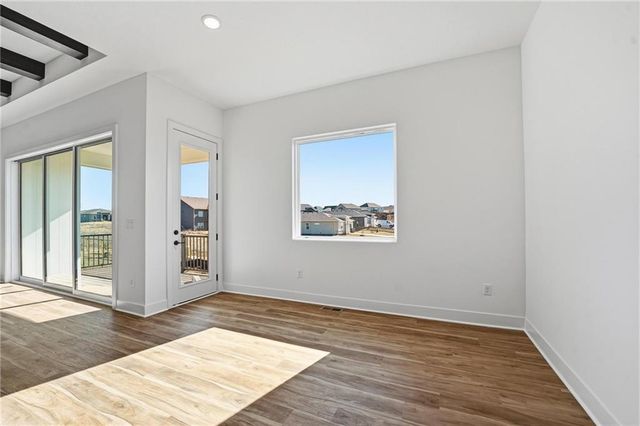 1803 NW 104th Terrace, Kansas City, MO 64155