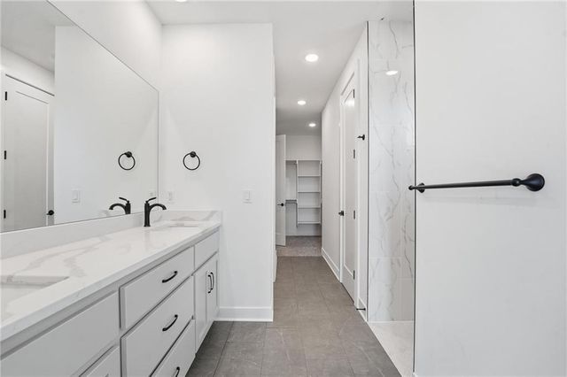 1803 NW 104th Terrace, Kansas City, MO 64155