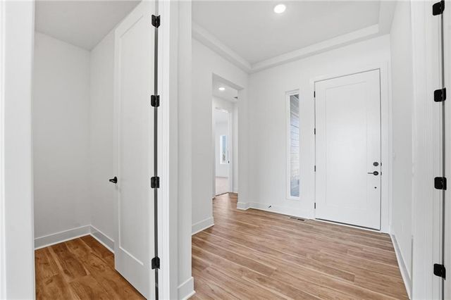 1803 NW 104th Terrace, Kansas City, MO 64155