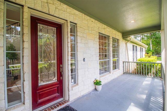 10626 Crystal Cove Drive, Magnolia, TX 77354