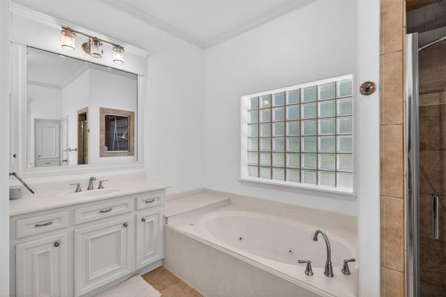 10626 Crystal Cove Drive, Magnolia, TX 77354