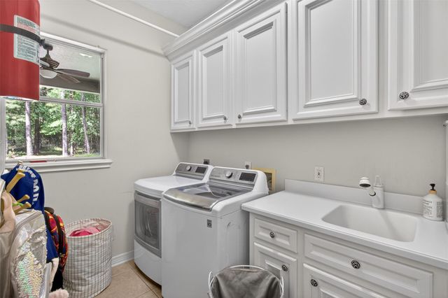 10626 Crystal Cove Drive, Magnolia, TX 77354