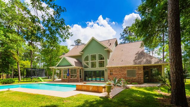 10626 Crystal Cove Drive, Magnolia, TX 77354