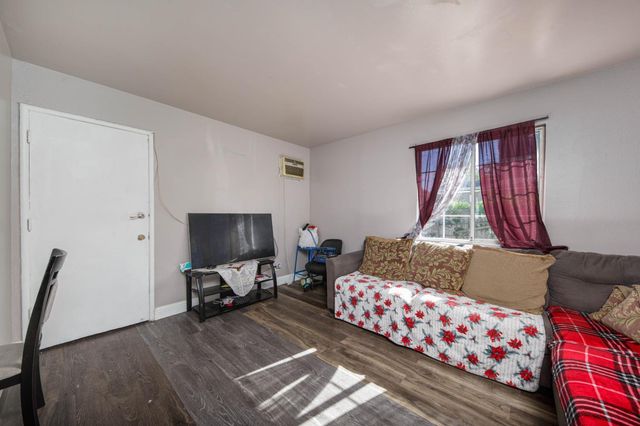 1628 E Scotts Ave, Stockton, CA 95205