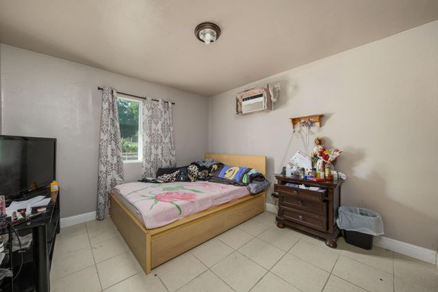 1628 E Scotts Ave, Stockton, CA 95205