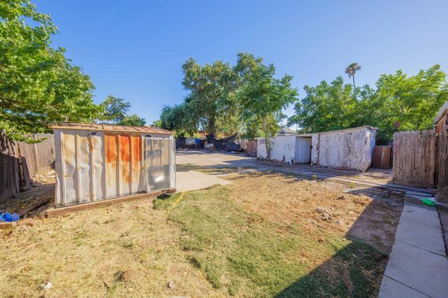 1628 E Scotts Ave, Stockton, CA 95205