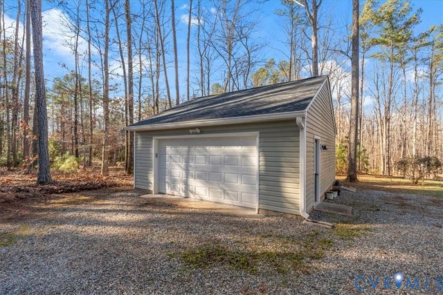 2710 Rocky Oak Rd, Powhatan, VA 23139