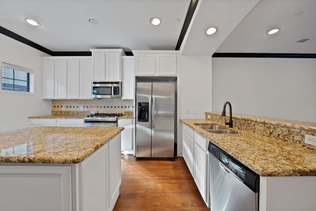 5747 Prospect Avenue B, Dallas, TX 75206