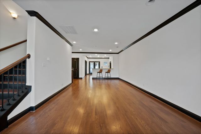 5747 Prospect Avenue B, Dallas, TX 75206