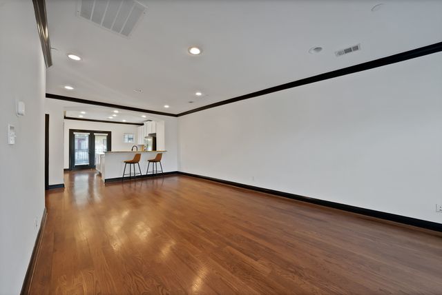 5747 Prospect Avenue B, Dallas, TX 75206