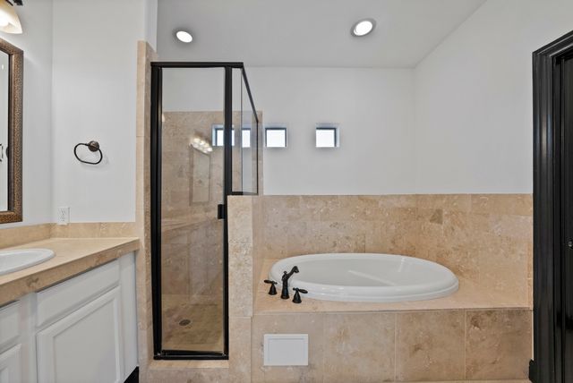 5747 Prospect Avenue B, Dallas, TX 75206