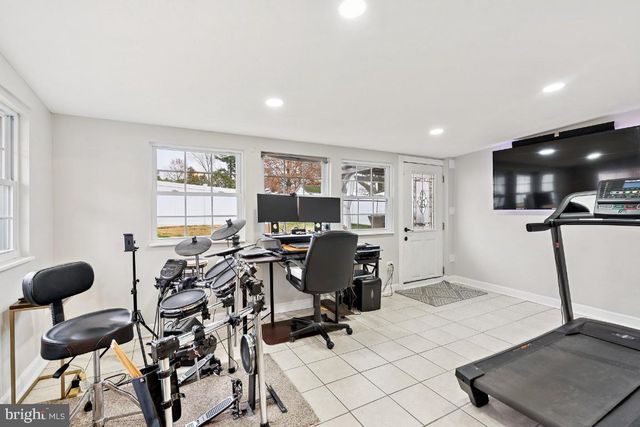 13 BELMONT RD, Bellmawr, NJ 08031