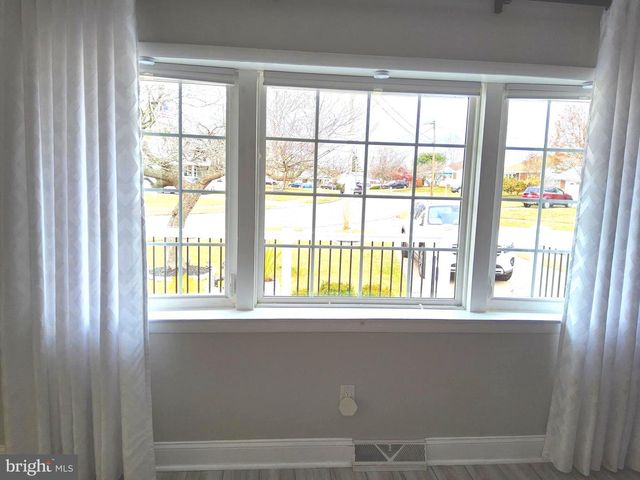 13 BELMONT RD, Bellmawr, NJ 08031