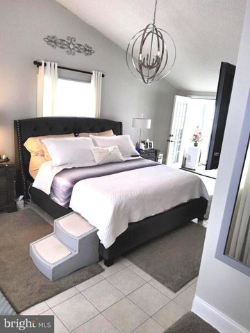 13 BELMONT RD, Bellmawr, NJ 08031