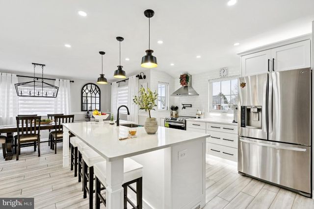 13 BELMONT RD, Bellmawr, NJ 08031