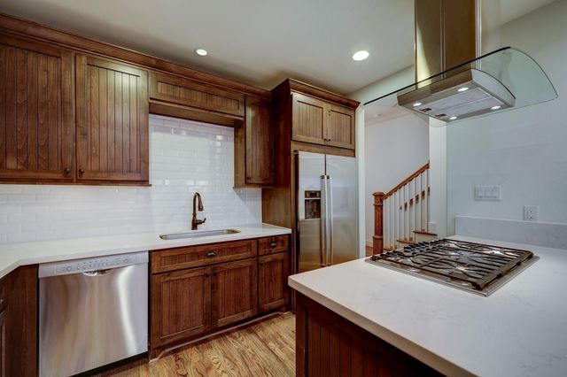 2409 W Morse Street, Houston, TX 77019