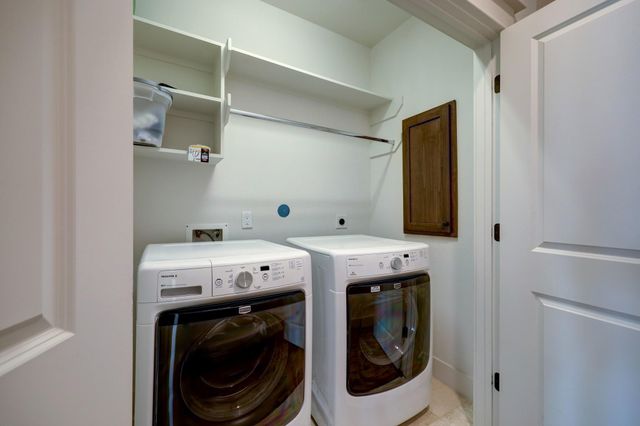 2409 W Morse Street, Houston, TX 77019