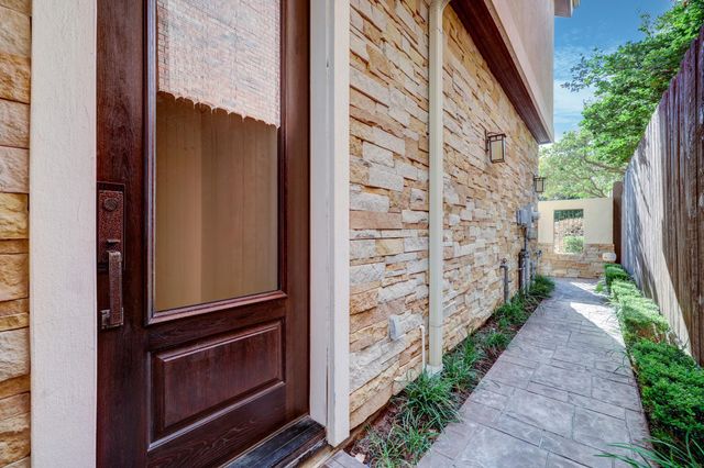 2409 W Morse Street, Houston, TX 77019