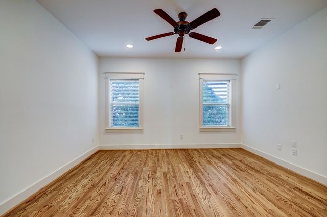 2409 W Morse Street, Houston, TX 77019