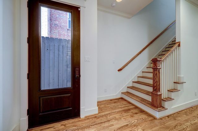 2409 W Morse Street, Houston, TX 77019