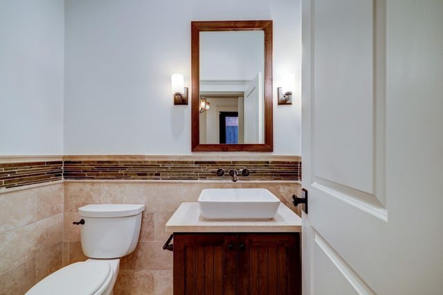 2409 W Morse Street, Houston, TX 77019