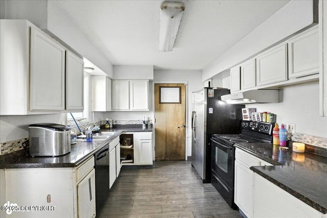 6119 E 12th Avenue, Anchorage, AK 99504