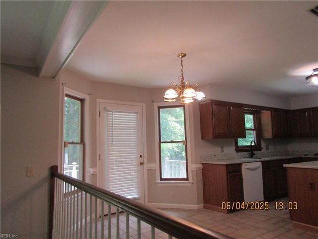 808 Needlerush CT, Chesapeake, VA 23320