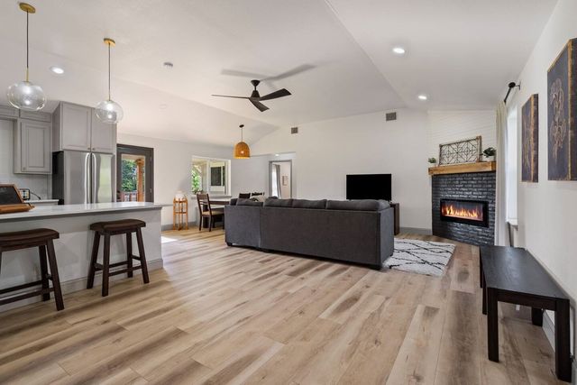 4918 Farris Road, Denton, TX 76208