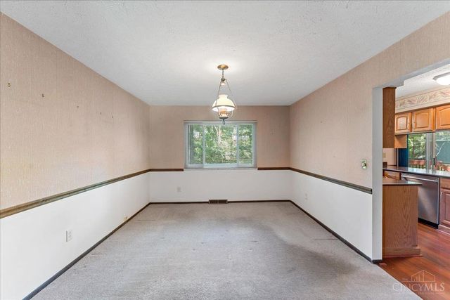 1674 Foxwood Trail, Miami Twp, OH 45140