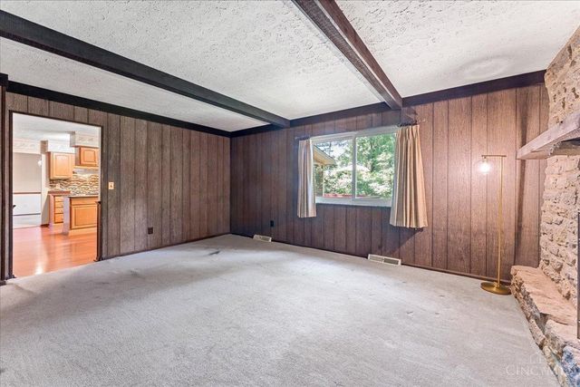 1674 Foxwood Trail, Miami Twp, OH 45140