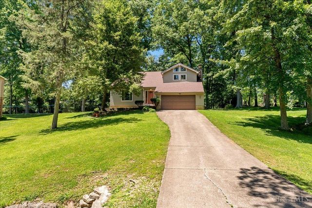 1674 Foxwood Trail, Miami Twp, OH 45140