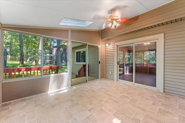 1674 Foxwood Trail, Miami Twp, OH 45140