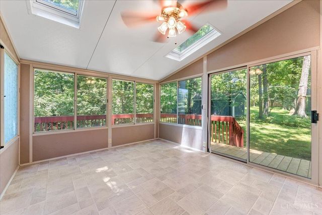 1674 Foxwood Trail, Miami Twp, OH 45140