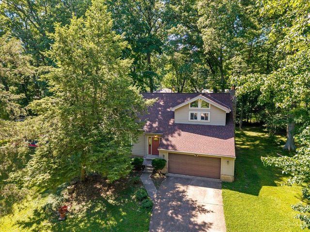 1674 Foxwood Trail, Miami Twp, OH 45140