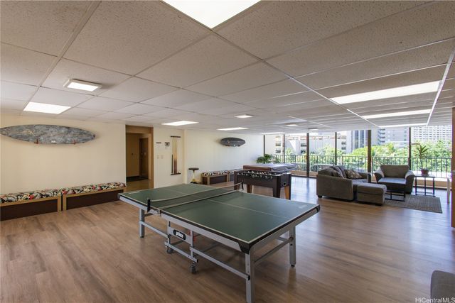 411 Hobron Lane 1512, Honolulu, HI 96815