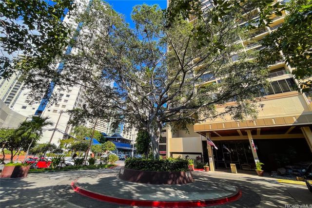411 Hobron Lane 1512, Honolulu, HI 96815