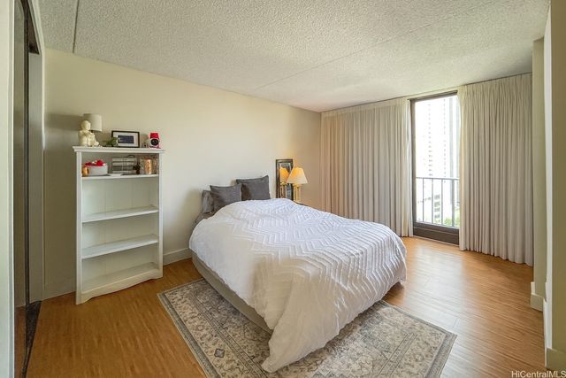 411 Hobron Lane 1512, Honolulu, HI 96815