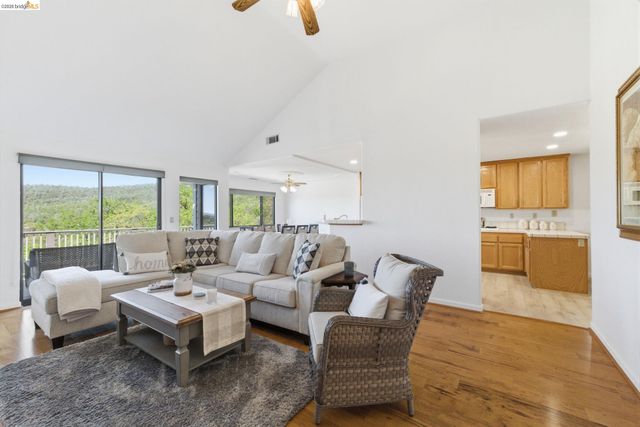 13207 Sylva Ln, Sonora, CA 95370