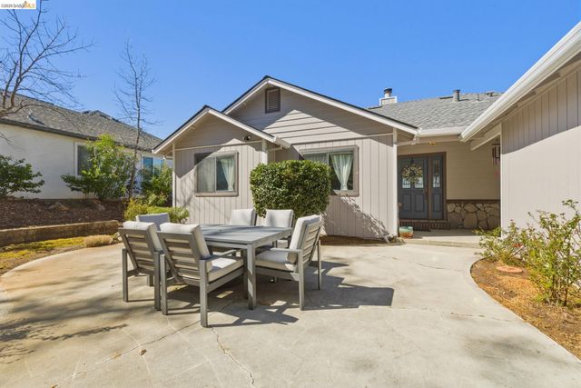 13207 Sylva Ln, Sonora, CA 95370