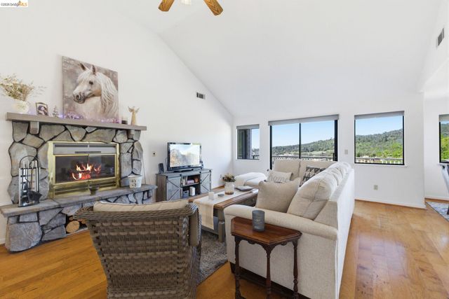 13207 Sylva Ln, Sonora, CA 95370