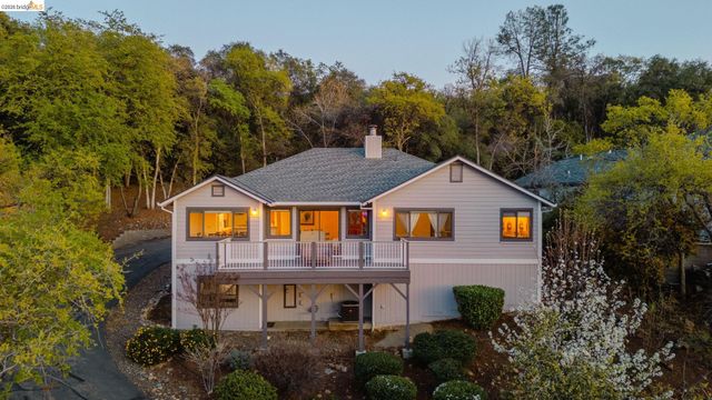 13207 Sylva Ln, Sonora, CA 95370