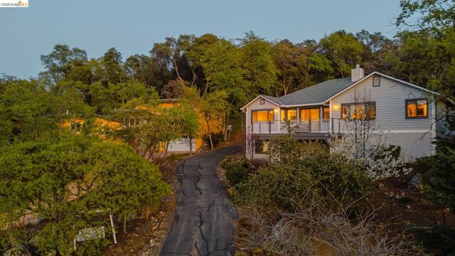 13207 Sylva Ln, Sonora, CA 95370