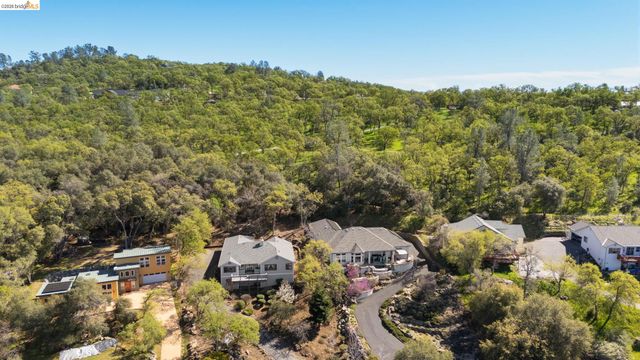 13207 Sylva Ln, Sonora, CA 95370