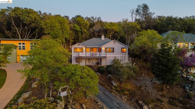 13207 Sylva Ln, Sonora, CA 95370