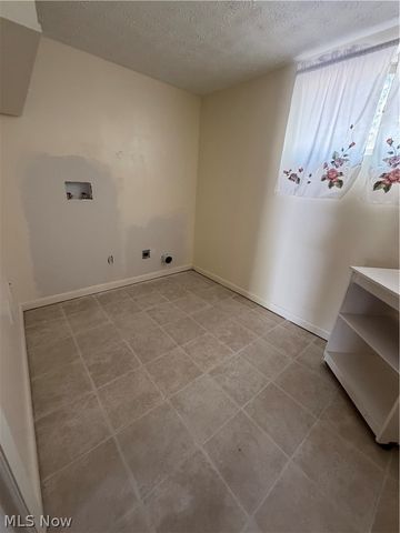 3 Woodland Drive, Vienna, WV 26105